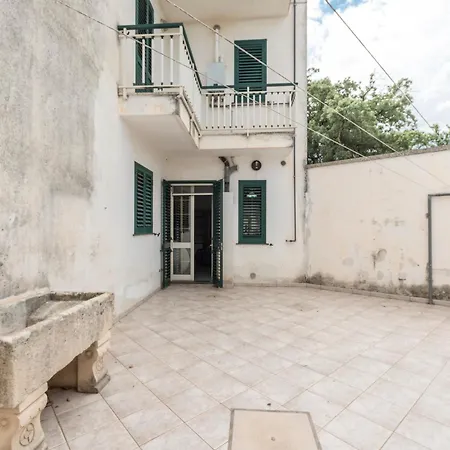 Casa La Quercia דירה